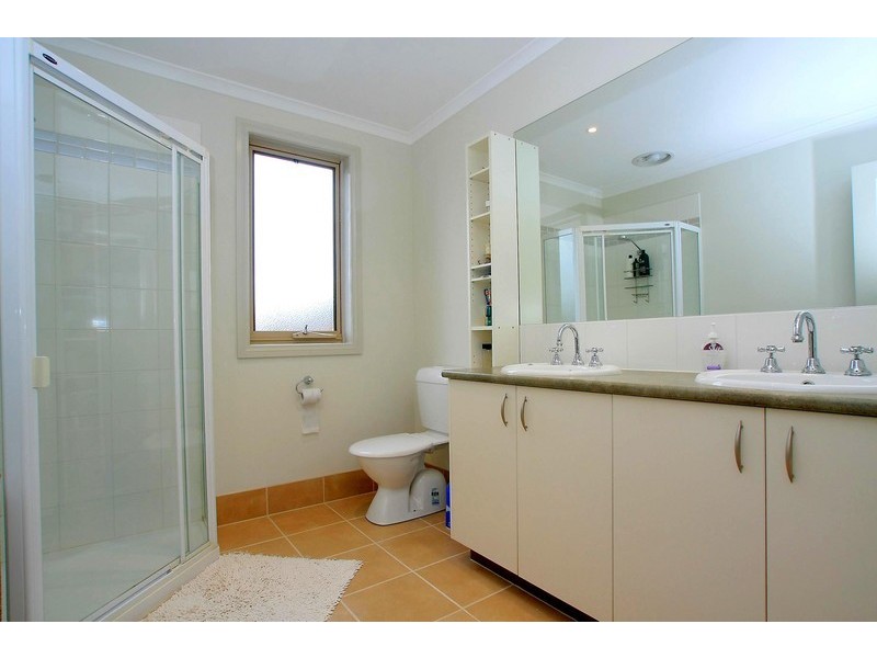 1 Cardwell Court, Ferntree Gully VIC 3156