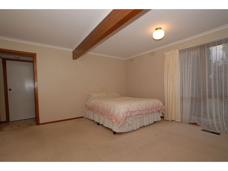 11 Mockridge Street, Wantirna South VIC 3152