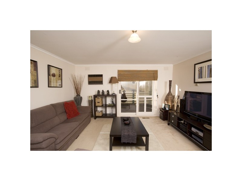 14 Amersham Drive, Wantirna VIC 3152