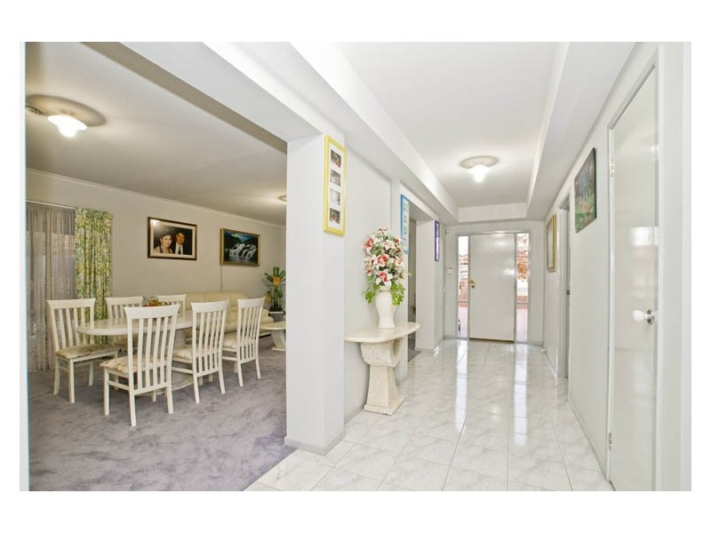 20 Earls Court, Wantirna South VIC 3152