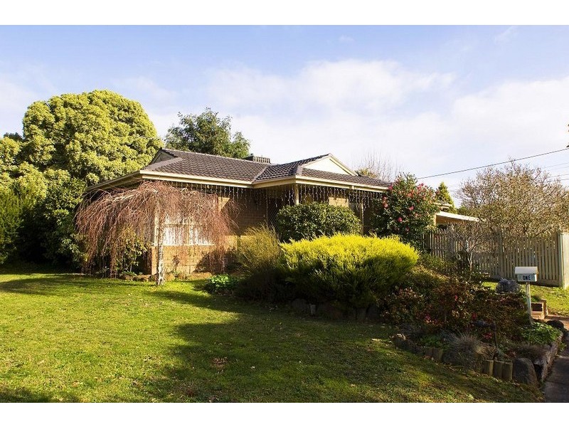 1 Cumberland Avenue, Bayswater VIC 3153