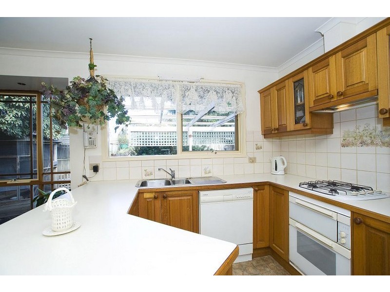 1 Cumberland Avenue, Bayswater VIC 3153