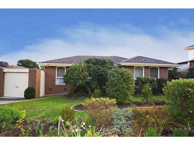 18 Birkenhead Avenue, Wantirna VIC 3152