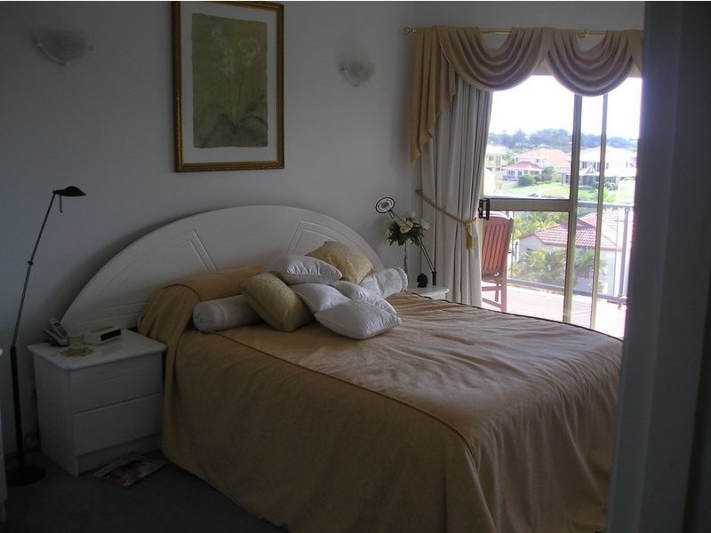 13 Esperance Court, Raby Bay QLD 4163