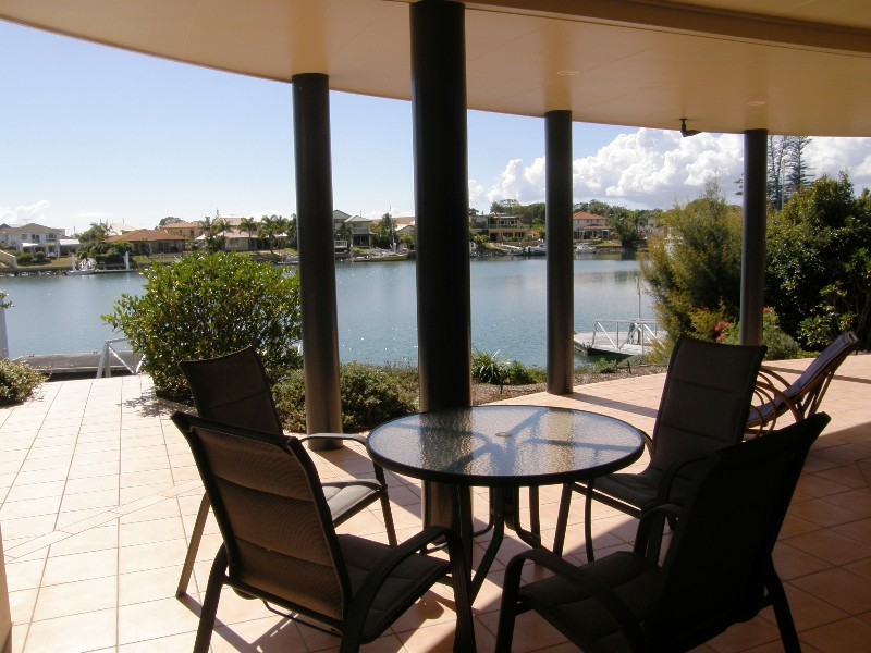 3 Carling Court, Raby Bay QLD 4163