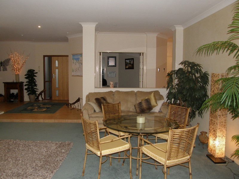 3 Carling Court, Raby Bay QLD 4163