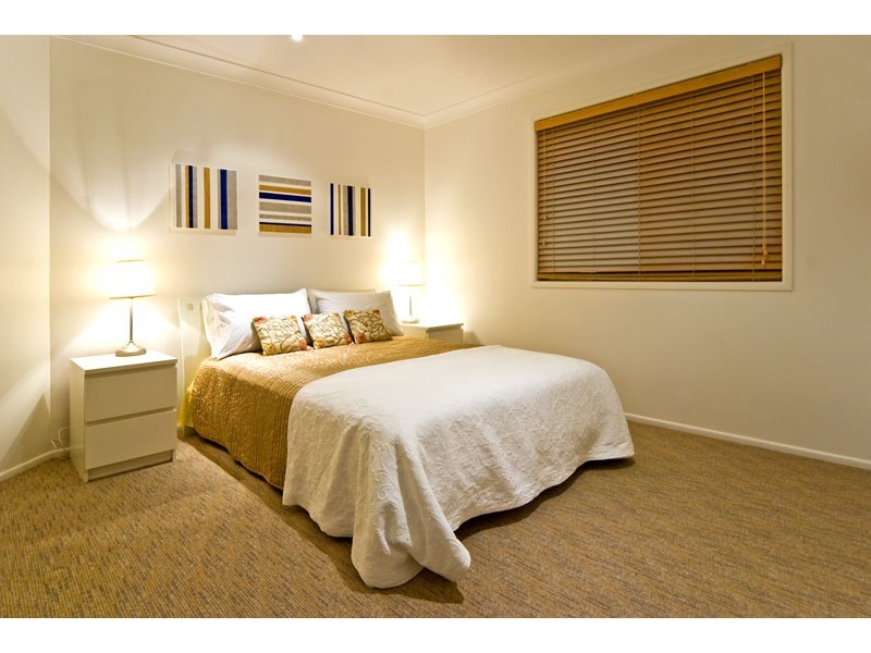 16 Whepstead Avenue, Wellington Point QLD 4160