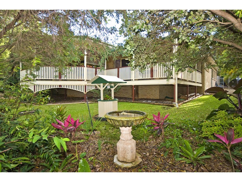 1 Fernbourne Road, Wellington Point QLD 4160