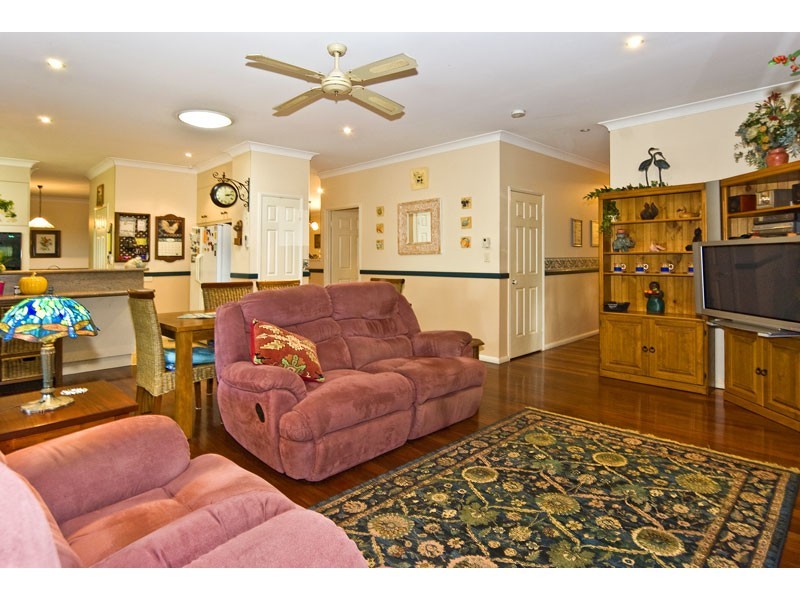 1 Fernbourne Road, Wellington Point QLD 4160