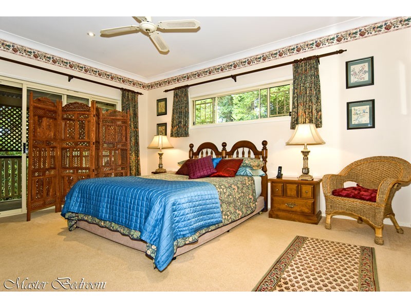 1 Fernbourne Road, Wellington Point QLD 4160