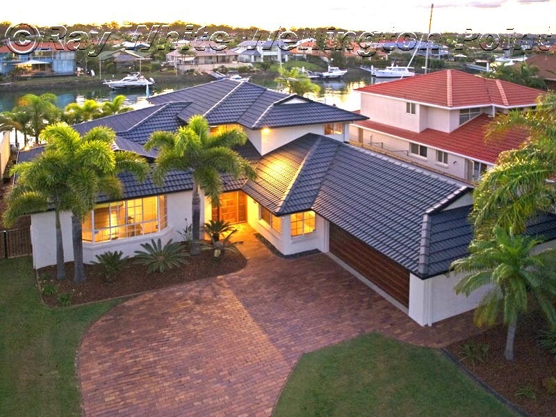 47 Dorsal Drive, Birkdale QLD 4159