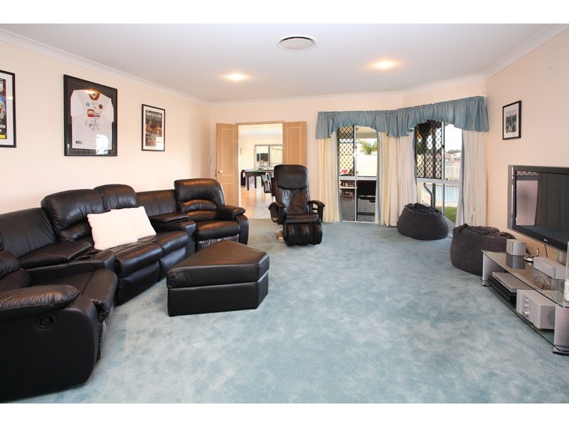 21 Allan Day Drive, Wellington Point QLD 4160