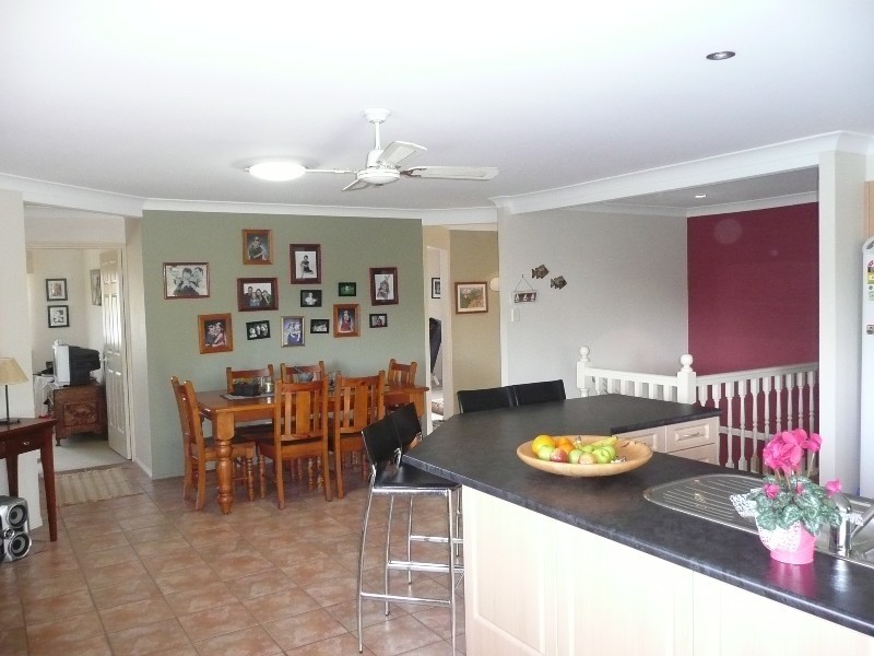 1 Ron Street, Birkdale QLD 4159