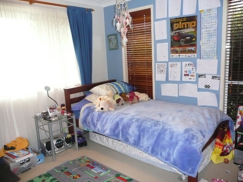 1 Ron Street, Birkdale QLD 4159