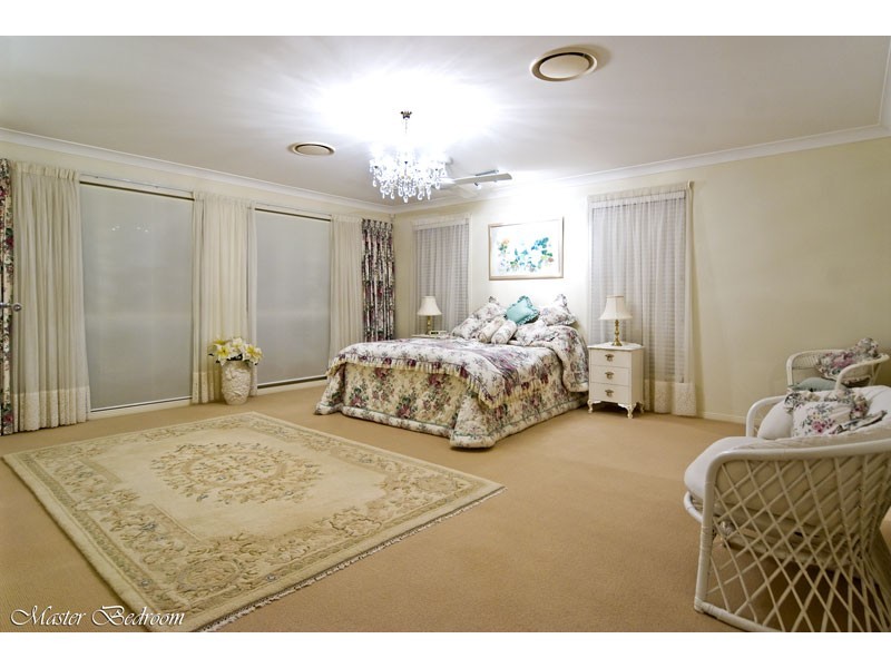 38 King Island Drive, Wellington Point QLD 4160