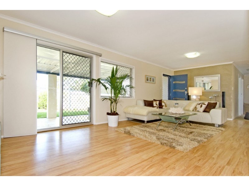 17 Moselle Drive, Thornlands QLD 4164