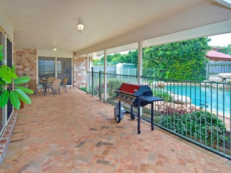 8 Marcel Place, Wellington Point QLD 4160