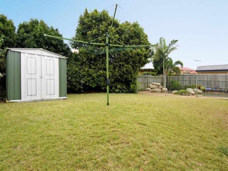 8 Marcel Place, Wellington Point QLD 4160