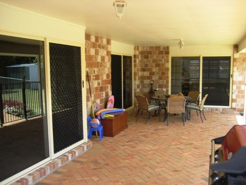 8 Marcel Place, Wellington Point QLD 4160