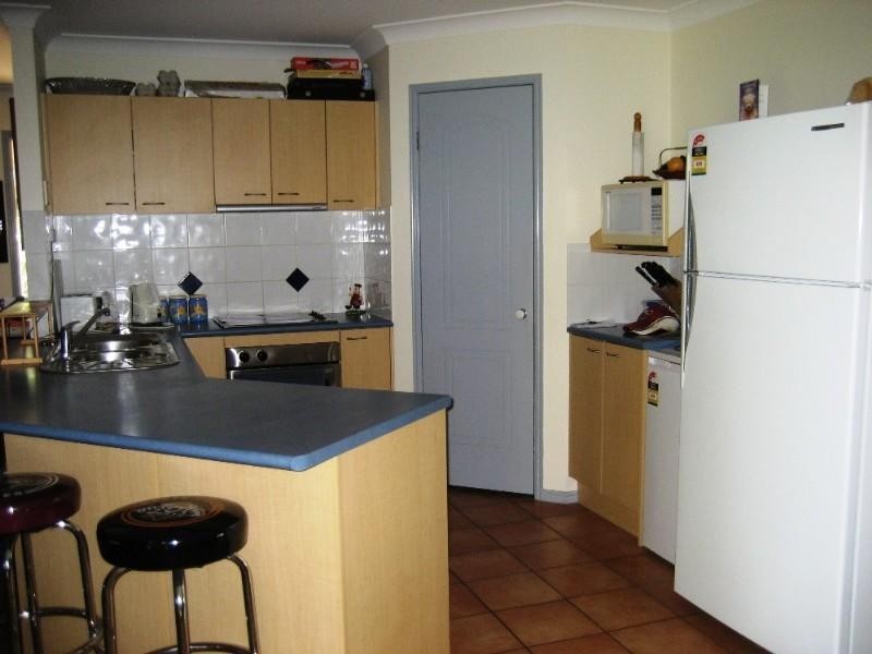 3 Admiral Court, Birkdale QLD 4159