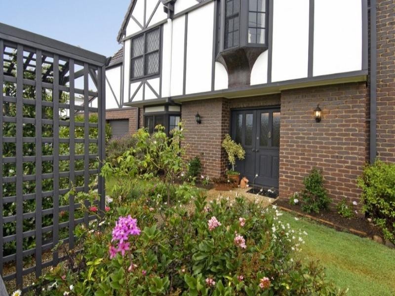 72 Makaha Drive, Birkdale QLD 4159