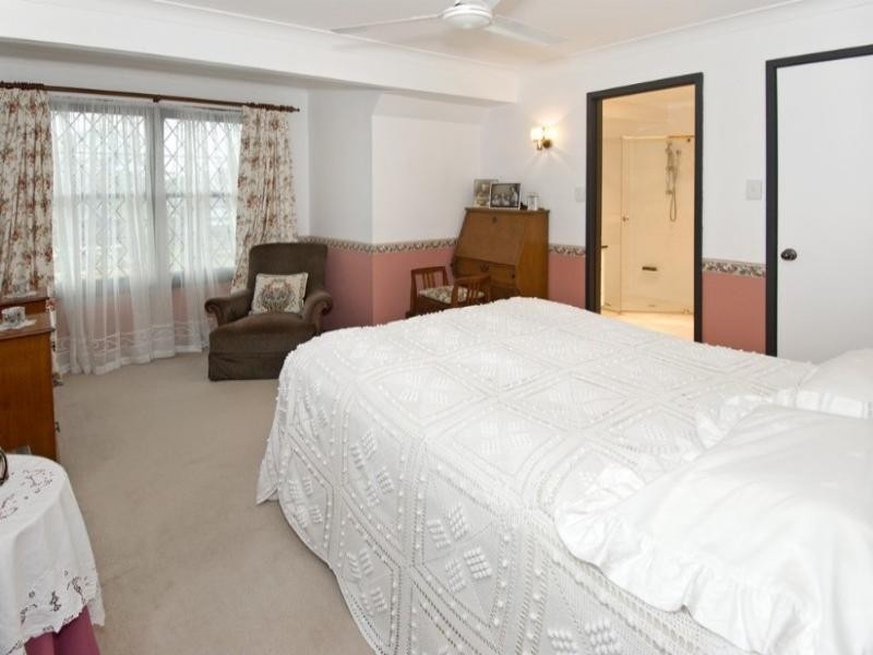 72 Makaha Drive, Birkdale QLD 4159