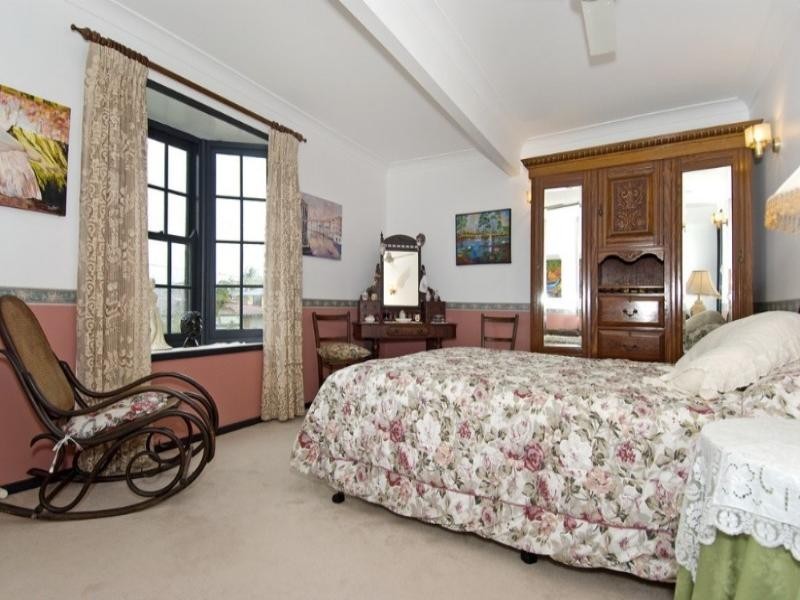 72 Makaha Drive, Birkdale QLD 4159