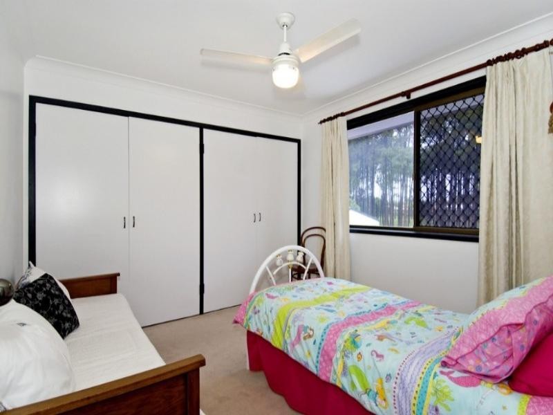 72 Makaha Drive, Birkdale QLD 4159