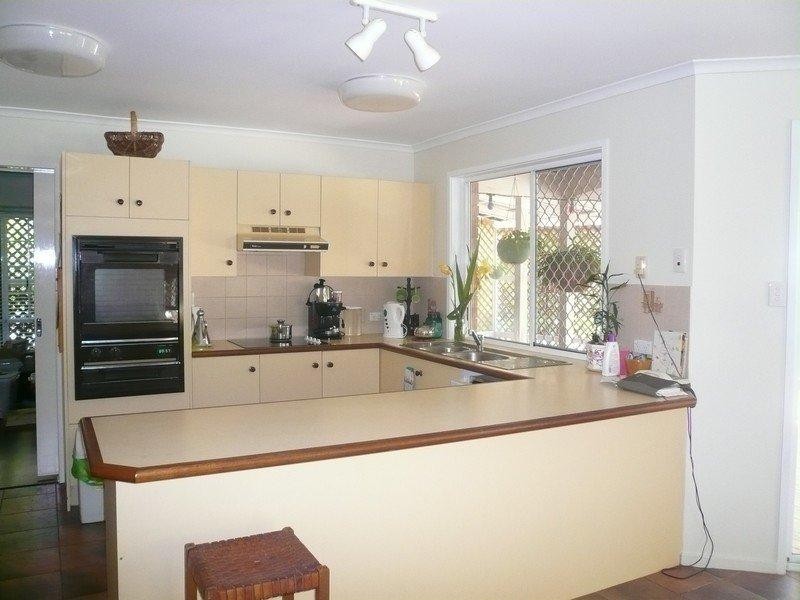 2 Caston Court, Birkdale QLD 4159