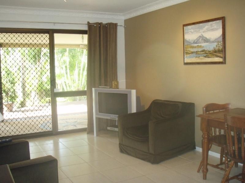 71 Whitehall Avenue, Birkdale QLD 4159