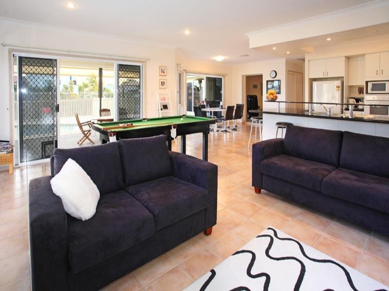 21 Allan Day Drive, Wellington Point QLD 4160