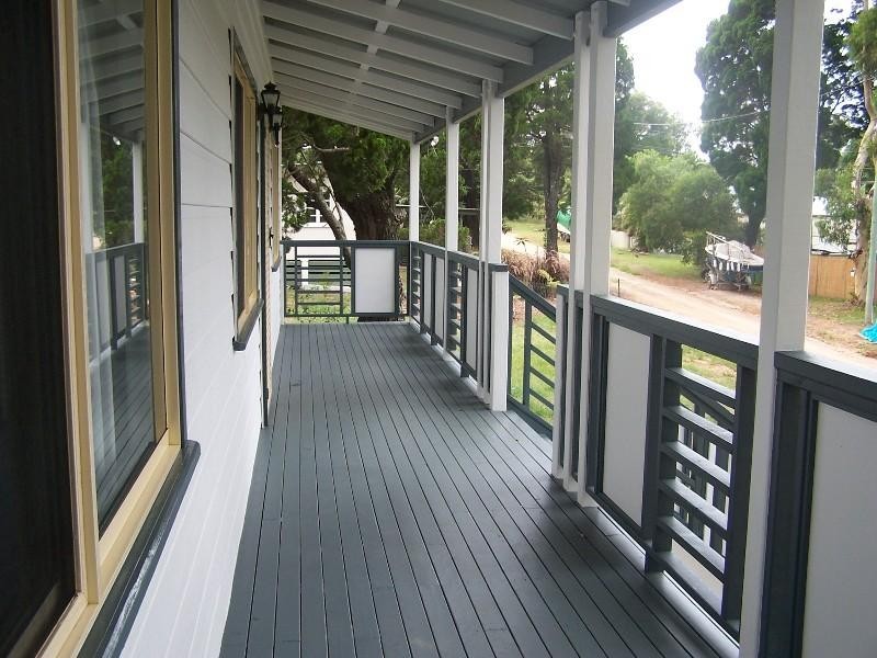 14 Merindah Street, Coochiemudlo Island QLD 4184