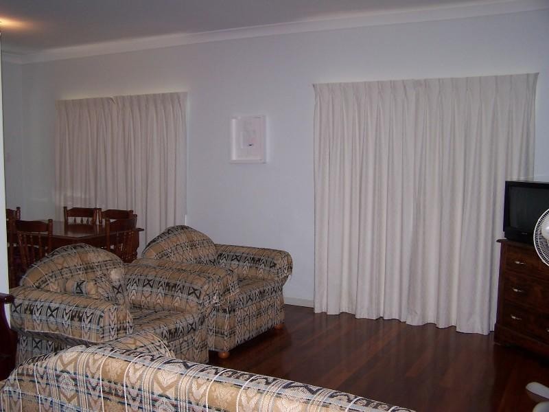 14 Merindah Street, Coochiemudlo Island QLD 4184