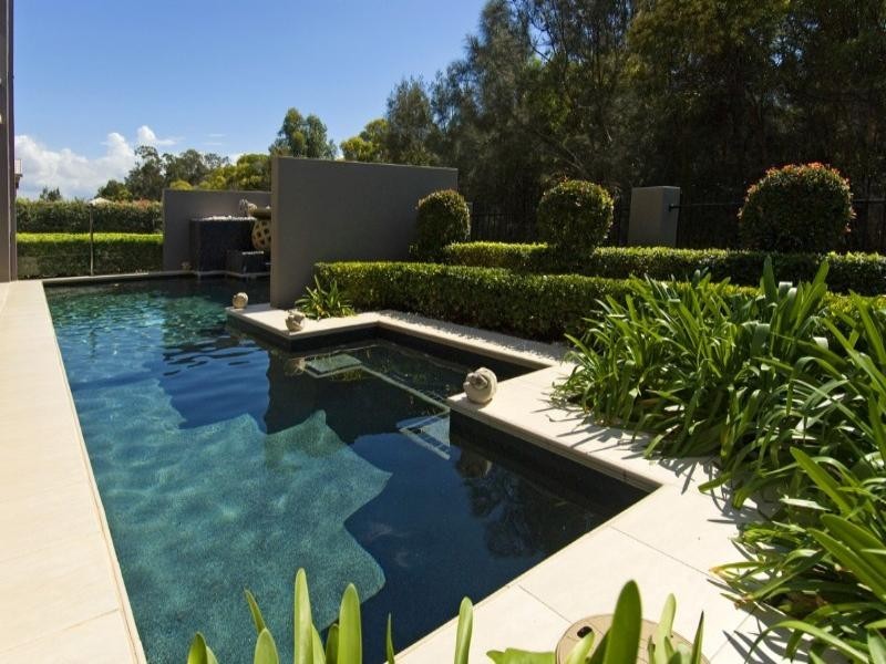 7 Allan Day Drive, Wellington Point QLD 4160