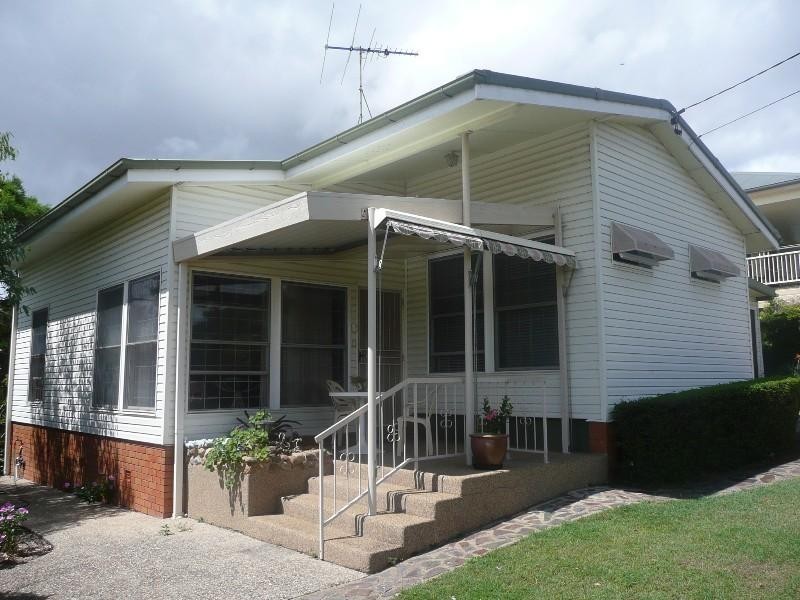 133 Fifth Avenue, Balmoral QLD 4171