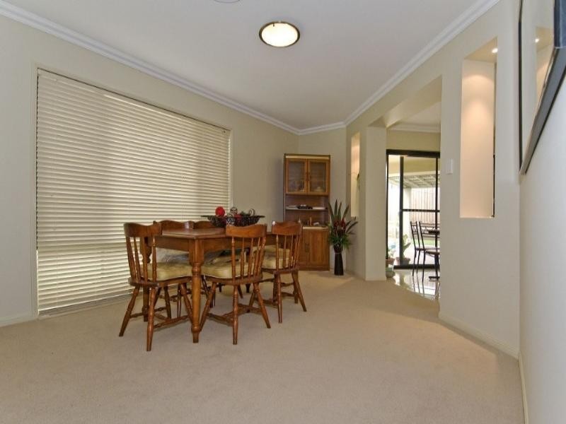 11 North Haven Place, Wellington Point QLD 4160