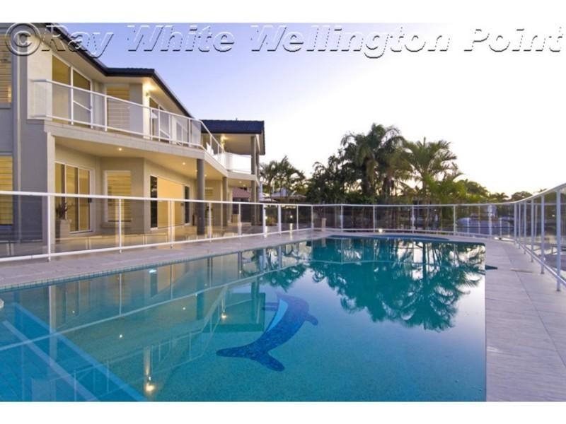 25 Downwind Court, Birkdale QLD 4159