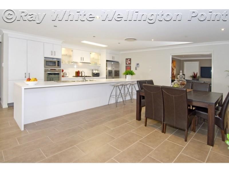 11 Alford Place, Wellington Point QLD 4160