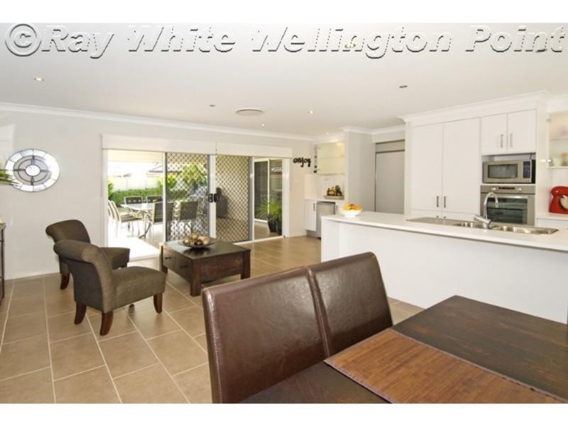11 Alford Place, Wellington Point QLD 4160