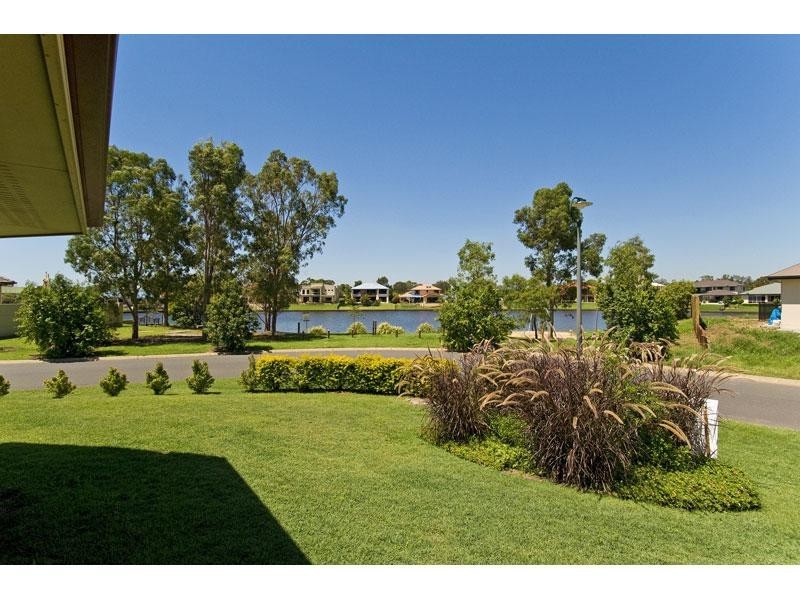 1 Helena Street, Wellington Point QLD 4160