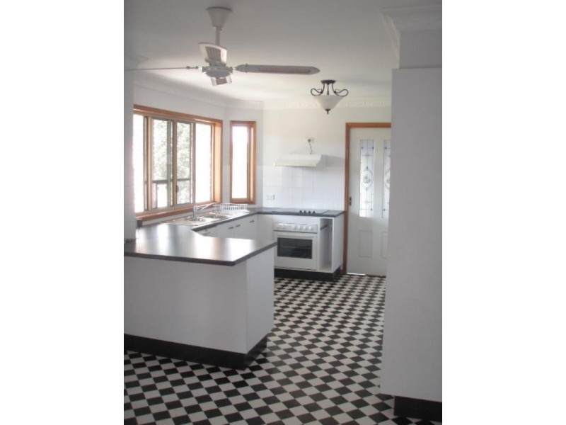 37 Chesterfield Crescent, Wellington Point QLD 4160