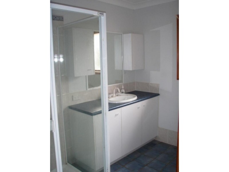 37 Chesterfield Crescent, Wellington Point QLD 4160