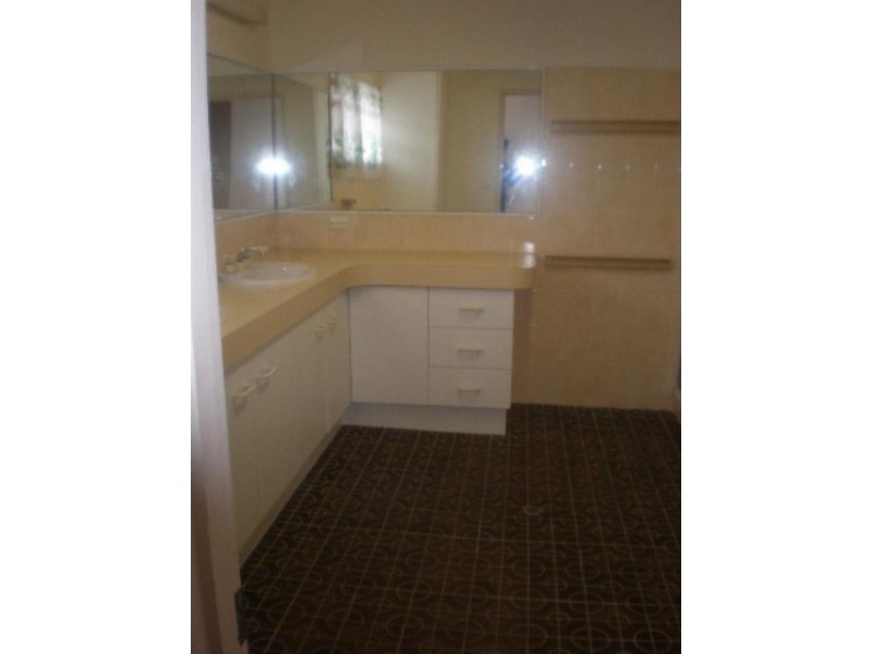 56 Makaha Drive, Birkdale QLD 4159