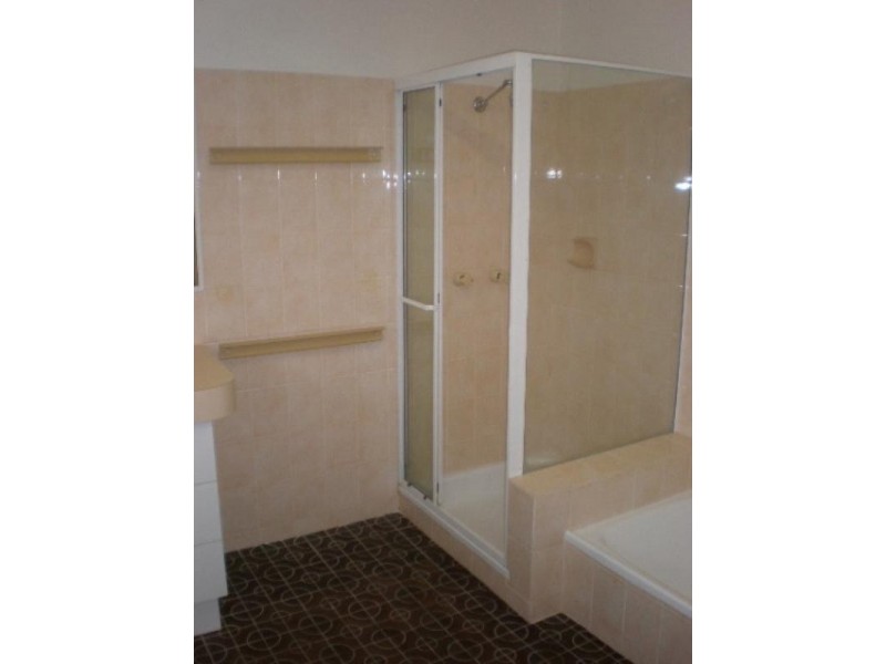 56 Makaha Drive, Birkdale QLD 4159