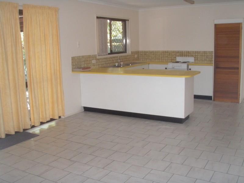 2 Makaha Drive, Birkdale QLD 4159