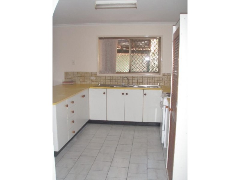 2 Makaha Drive, Birkdale QLD 4159