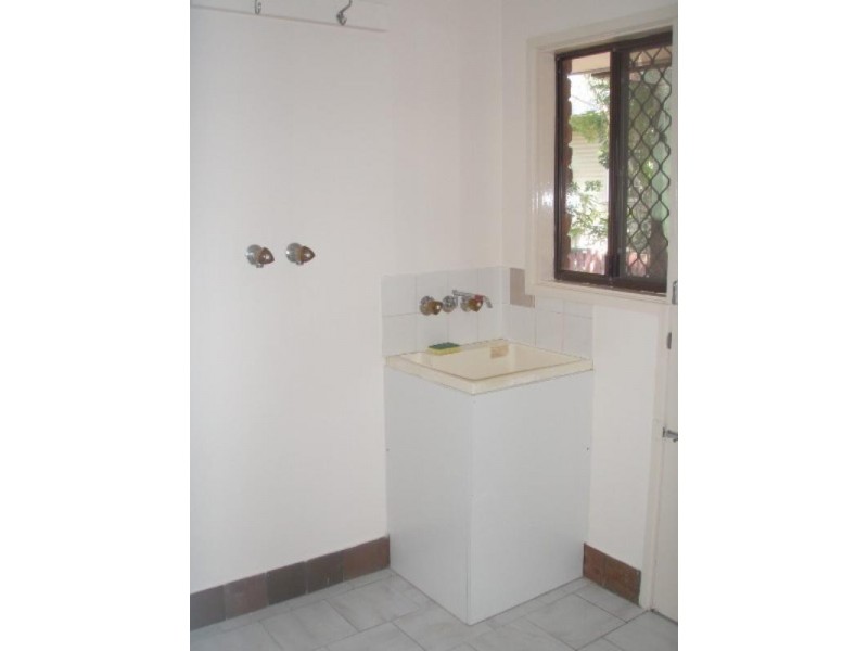 2 Makaha Drive, Birkdale QLD 4159