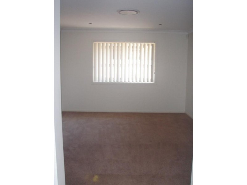 4 Shearwater Street, Cleveland QLD 4163