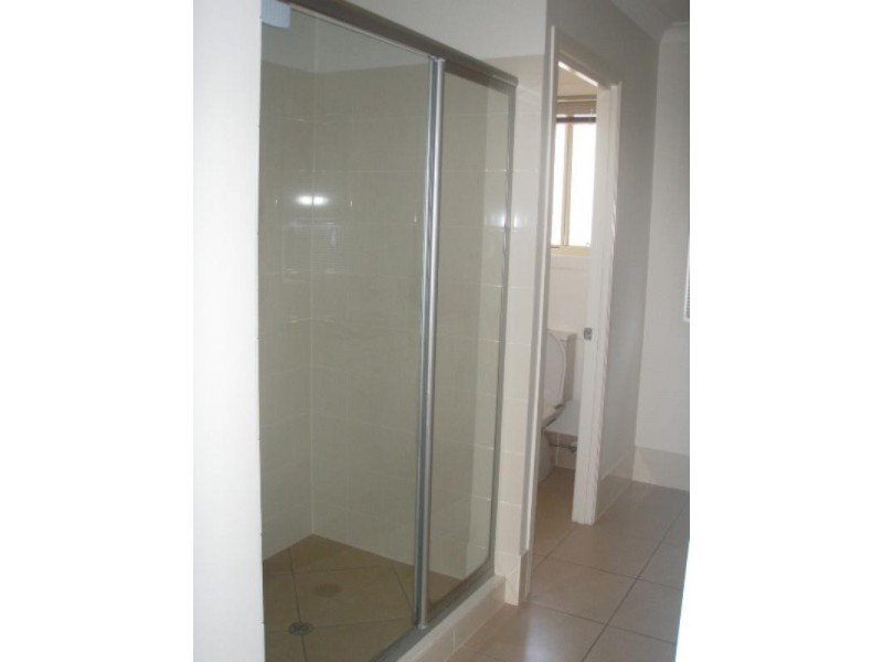 4 Shearwater Street, Cleveland QLD 4163