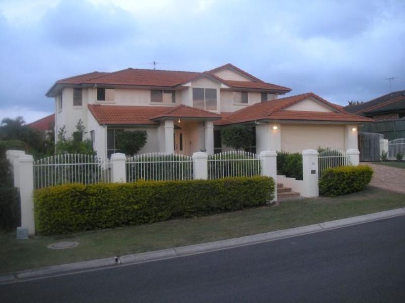 61 Holborn Crescent, Carindale QLD 4152